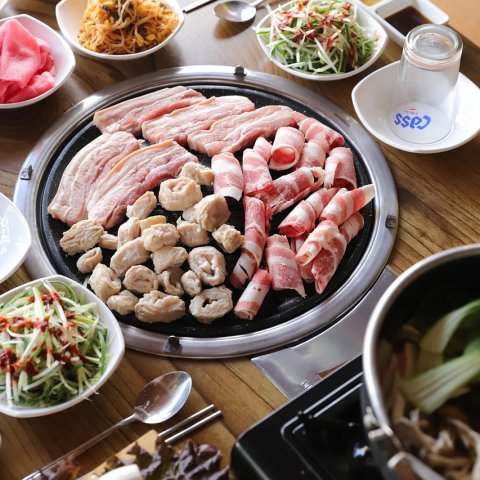 Zdjęcie: Galbi: koreańskie żeberka wieprzowe z marynatą sojową – przepis i triki