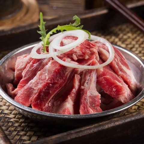 Zdjęcie: Ssam: jak jeść Korean BBQ zawijając mięso w liść