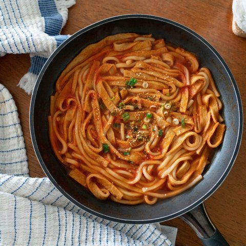 Gochujang: koreańska pasta chili i jak jej właściwie używać